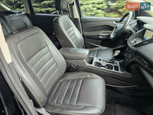Черный Форд Эскейп, объемом двигателя 2 л и пробегом 110 тыс. км за 7800 $, фото 16 на Automoto.ua