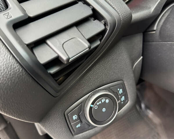 Форд Ескейп 2017 у Чернігові на Automoto.ua Чорний Форд Ескейп, об'ємом двигуна 1.5 л та пробігом 150 тис. км за 13500 $, фото 16 на Automoto.ua