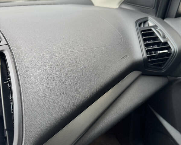 Форд Ескейп 2017 у Чернігові на Automoto.ua Чорний Форд Ескейп, об'ємом двигуна 1.5 л та пробігом 150 тис. км за 13500 $, фото 9 на Automoto.ua