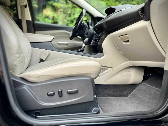 Чорний Форд Ескейп, об'ємом двигуна 2 л та пробігом 137 тис. км за 7200 $, фото 10 на Automoto.ua