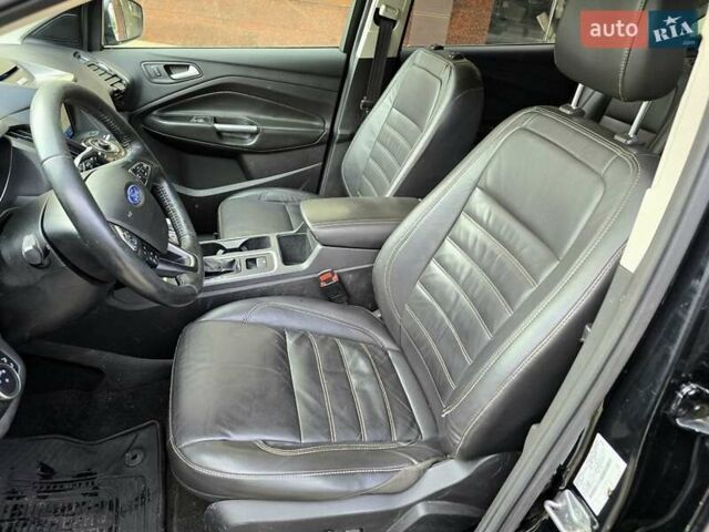 Черный Форд Эскейп, объемом двигателя 2 л и пробегом 110 тыс. км за 7800 $, фото 9 на Automoto.ua