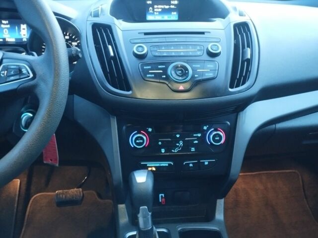 Черный Форд Эскейп, объемом двигателя 1.5 л и пробегом 220 тыс. км за 10300 $, фото 19 на Automoto.ua