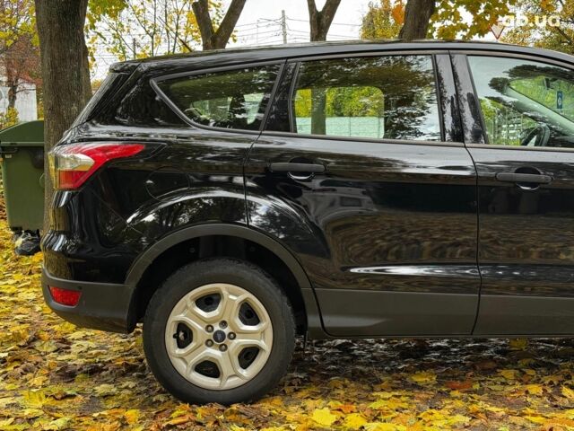 Черный Форд Эскейп, объемом двигателя 2.5 л и пробегом 201 тыс. км за 15290 $, фото 5 на Automoto.ua