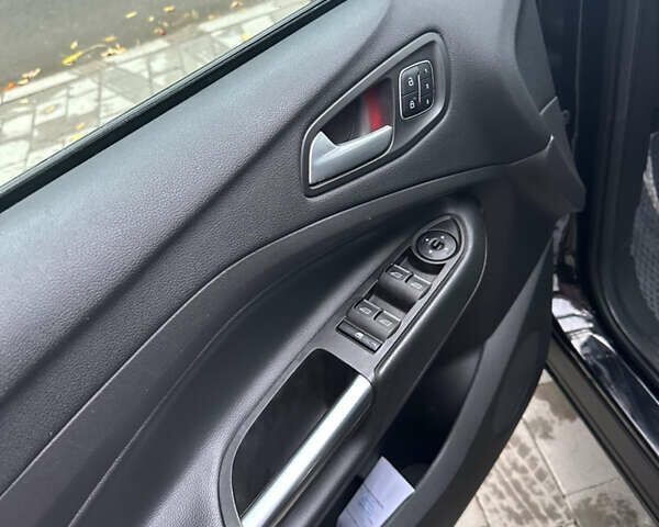 Чорний Форд Ескейп, об'ємом двигуна 2 л та пробігом 208 тис. км за 10700 $, фото 19 на Automoto.ua