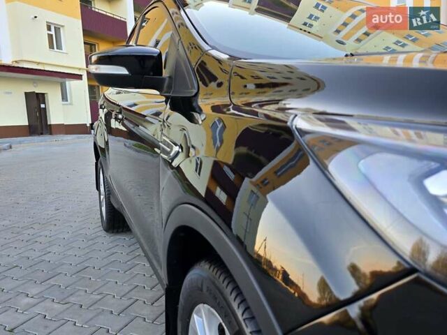 Черный Форд Эскейп, объемом двигателя 1.5 л и пробегом 106 тыс. км за 10999 $, фото 22 на Automoto.ua