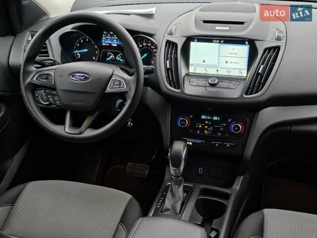 Черный Форд Эскейп, объемом двигателя 1.5 л и пробегом 86 тыс. км за 13999 $, фото 16 на Automoto.ua