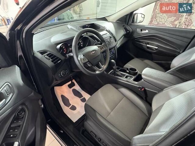 Черный Форд Эскейп, объемом двигателя 1.5 л и пробегом 98 тыс. км за 12500 $, фото 6 на Automoto.ua