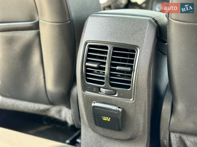 Чорний Форд Ескейп, об'ємом двигуна 1.5 л та пробігом 187 тис. км за 12999 $, фото 42 на Automoto.ua