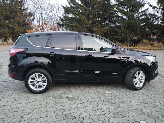 Чорний Форд Ескейп, об'ємом двигуна 1.5 л та пробігом 218 тис. км за 11300 $, фото 1 на Automoto.ua