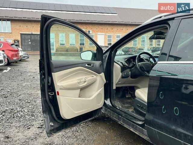 Черный Форд Эскейп, объемом двигателя 2 л и пробегом 194 тыс. км за 9600 $, фото 8 на Automoto.ua