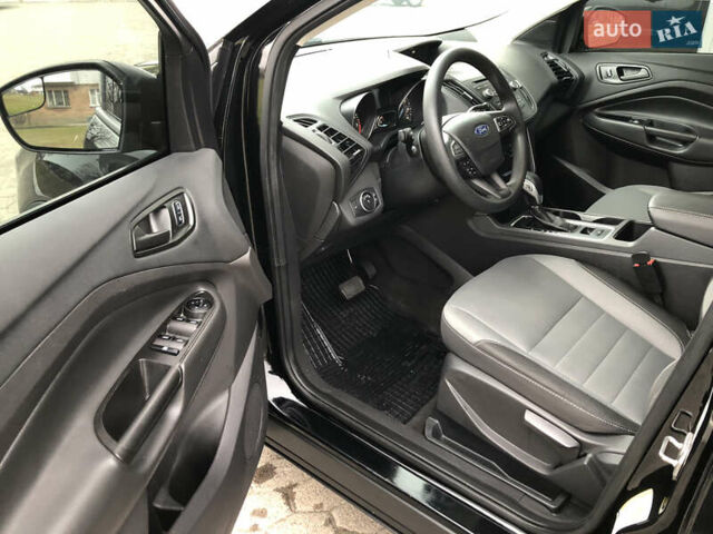 Черный Форд Эскейп, объемом двигателя 2.5 л и пробегом 187 тыс. км за 13800 $, фото 11 на Automoto.ua