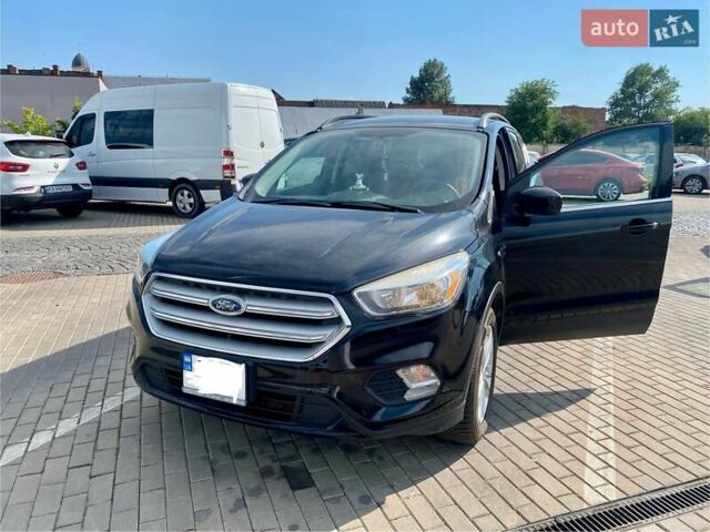 Чорний Форд Ескейп, об'ємом двигуна 1.5 л та пробігом 150 тис. км за 12200 $, фото 2 на Automoto.ua