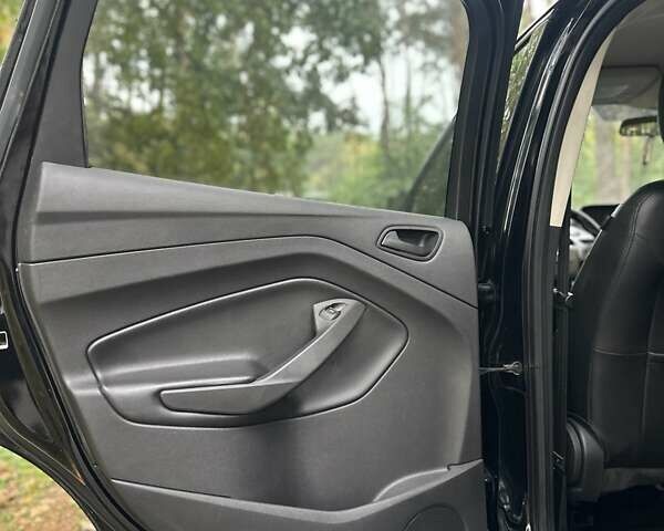 Черный Форд Эскейп, объемом двигателя 2.49 л и пробегом 129 тыс. км за 12450 $, фото 20 на Automoto.ua