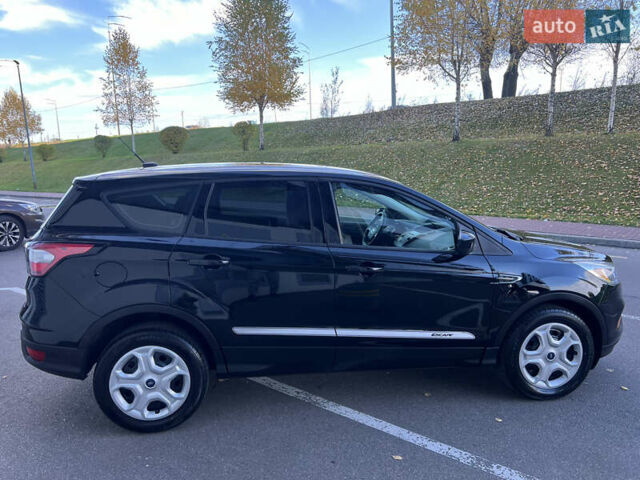 Форд Эскейп 2017 в Киеве на Automoto.ua Черный Форд Эскейп, объемом двигателя 2.5 л и пробегом 98 тыс. км за 13500 $, фото 8 на Automoto.ua