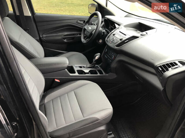 Черный Форд Эскейп, объемом двигателя 2.5 л и пробегом 187 тыс. км за 13990 $, фото 12 на Automoto.ua