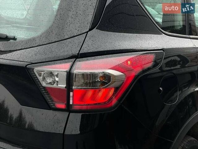 Черный Форд Эскейп, объемом двигателя 2.5 л и пробегом 164 тыс. км за 13198 $, фото 15 на Automoto.ua