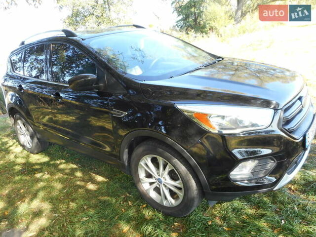 Форд Эскейп 2017 в Пирятине на Automoto.ua Черный Форд Эскейп, объемом двигателя 1.5 л и пробегом 122 тыс. км за 12880 $, фото 2 на Automoto.ua