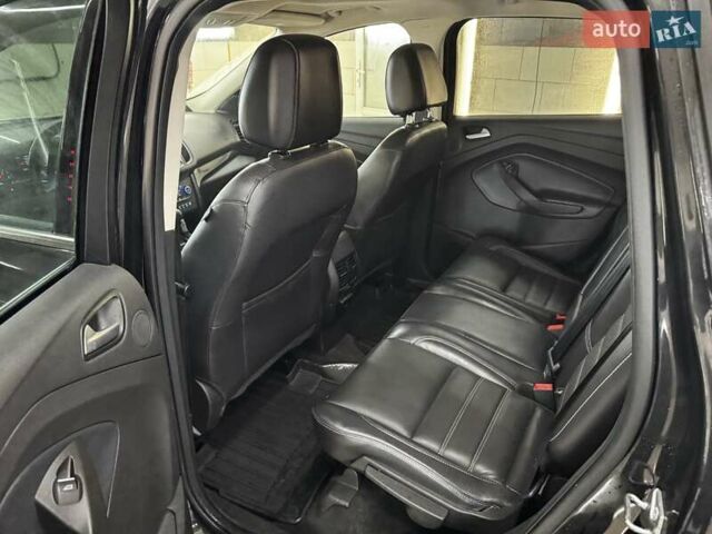 Черный Форд Эскейп, объемом двигателя 2 л и пробегом 88 тыс. км за 17000 $, фото 11 на Automoto.ua