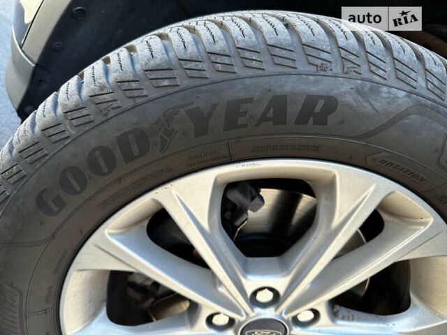 Черный Форд Эскейп, объемом двигателя 1.5 л и пробегом 128 тыс. км за 11300 $, фото 42 на Automoto.ua