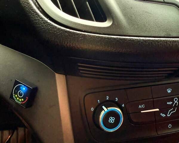 Чорний Форд Ескейп, об'ємом двигуна 2.49 л та пробігом 146 тис. км за 13600 $, фото 19 на Automoto.ua