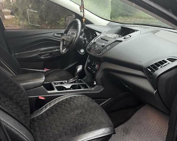 Черный Форд Эскейп, объемом двигателя 2.49 л и пробегом 151 тыс. км за 13100 $, фото 5 на Automoto.ua