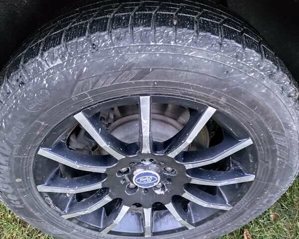 Черный Форд Эскейп, объемом двигателя 1.5 л и пробегом 86 тыс. км за 11500 $, фото 28 на Automoto.ua