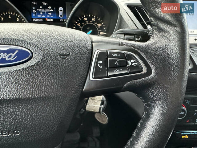 Черный Форд Эскейп, объемом двигателя 1.5 л и пробегом 142 тыс. км за 12990 $, фото 33 на Automoto.ua