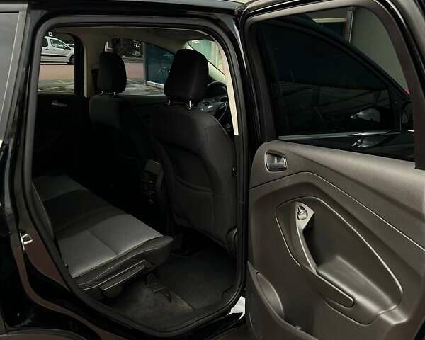 Чорний Форд Ескейп, об'ємом двигуна 1.5 л та пробігом 165 тис. км за 13100 $, фото 25 на Automoto.ua