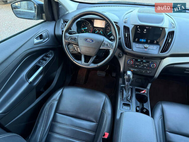 Черный Форд Эскейп, объемом двигателя 1.5 л и пробегом 147 тыс. км за 12600 $, фото 55 на Automoto.ua