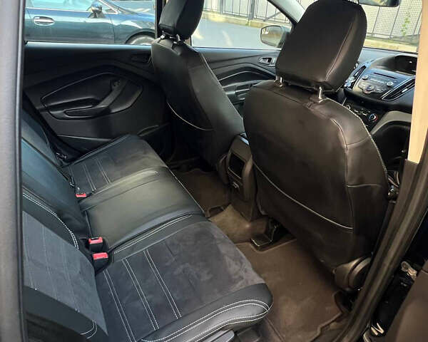 Чорний Форд Ескейп, об'ємом двигуна 2.49 л та пробігом 122 тис. км за 12800 $, фото 17 на Automoto.ua