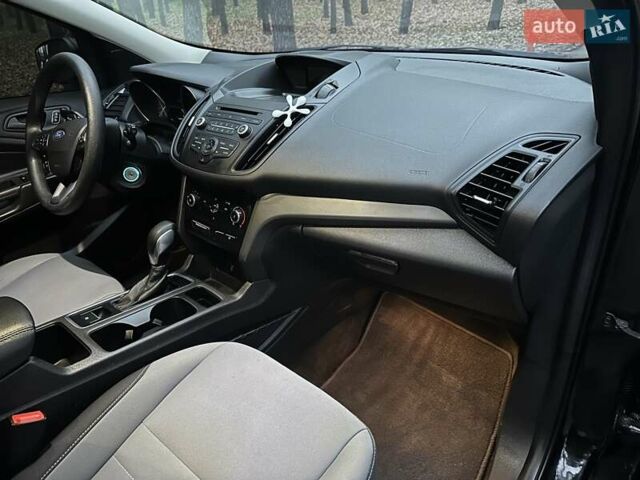 Чорний Форд Ескейп, об'ємом двигуна 2.5 л та пробігом 173 тис. км за 13200 $, фото 9 на Automoto.ua