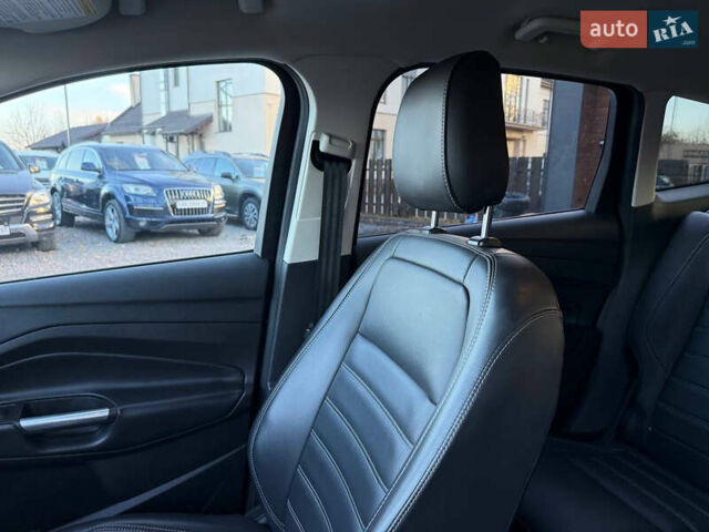 Черный Форд Эскейп, объемом двигателя 1.5 л и пробегом 147 тыс. км за 12600 $, фото 43 на Automoto.ua