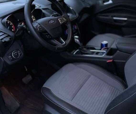 Черный Форд Эскейп, объемом двигателя 1.5 л и пробегом 132 тыс. км за 9300 $, фото 4 на Automoto.ua