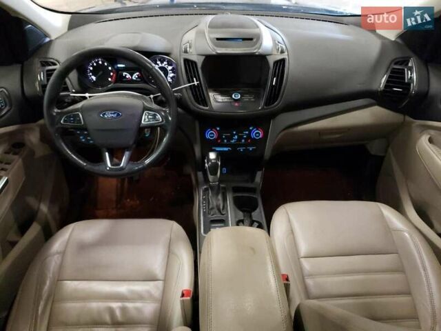 Черный Форд Эскейп, объемом двигателя 2 л и пробегом 105 тыс. км за 2500 $, фото 7 на Automoto.ua