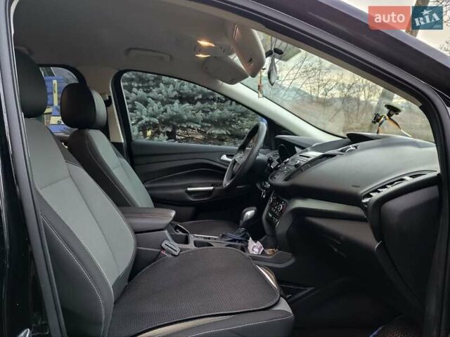 Черный Форд Эскейп, объемом двигателя 1.5 л и пробегом 86 тыс. км за 11500 $, фото 18 на Automoto.ua