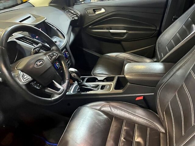 Форд Эскейп 2018 в Одессе на Automoto.ua Черный Форд Эскейп, объемом двигателя 1.5 л и пробегом 76 тыс. км за 15999 $, фото 5 на Automoto.ua