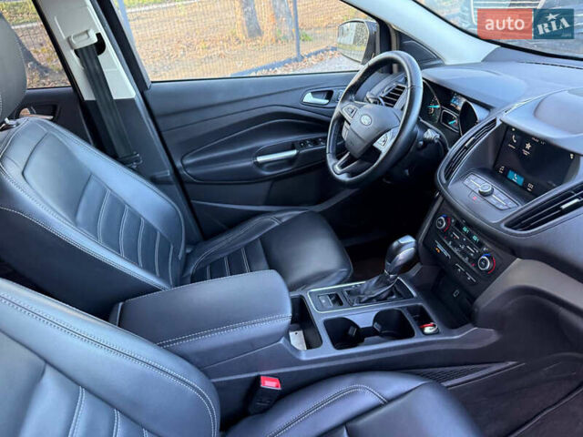 Черный Форд Эскейп, объемом двигателя 1.5 л и пробегом 147 тыс. км за 12600 $, фото 66 на Automoto.ua