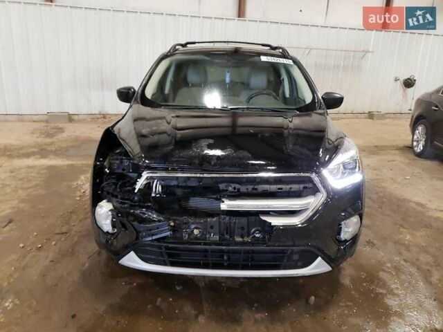 Черный Форд Эскейп, объемом двигателя 2 л и пробегом 105 тыс. км за 2500 $, фото 4 на Automoto.ua