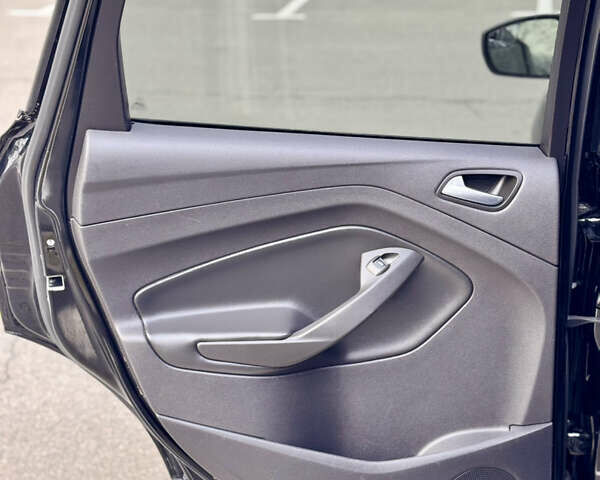 Черный Форд Эскейп, объемом двигателя 1.5 л и пробегом 143 тыс. км за 12999 $, фото 28 на Automoto.ua