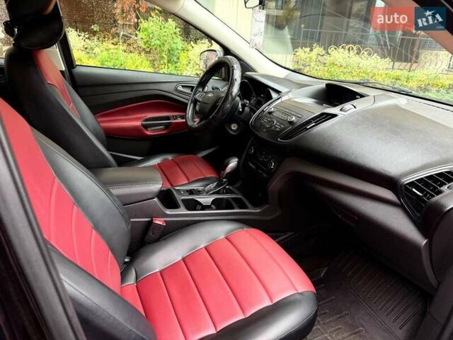 Чорний Форд Ескейп, об'ємом двигуна 2.49 л та пробігом 146 тис. км за 13600 $, фото 11 на Automoto.ua