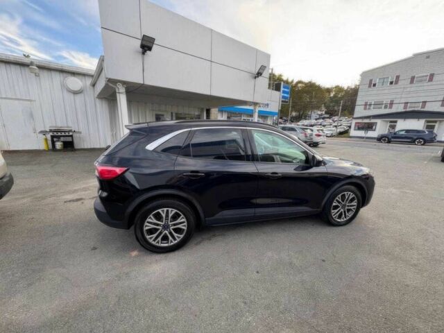 Черный Форд Эскейп, объемом двигателя 2 л и пробегом 40 тыс. км за 7900 $, фото 3 на Automoto.ua