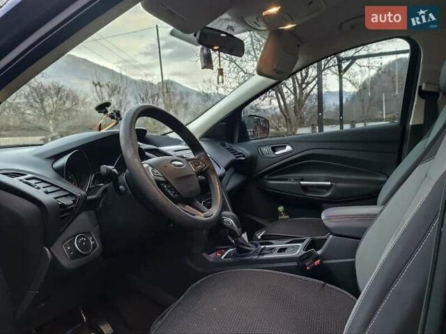 Черный Форд Эскейп, объемом двигателя 1.5 л и пробегом 86 тыс. км за 11500 $, фото 17 на Automoto.ua