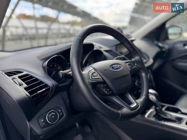 Форд Ескейп 2018 у Львові на Automoto.ua Чорний Форд Ескейп, об'ємом двигуна 2 л та пробігом 127 тис. км за 15250 $, фото 20 на Automoto.ua