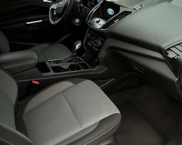 Чорний Форд Ескейп, об'ємом двигуна 1.5 л та пробігом 165 тис. км за 13100 $, фото 23 на Automoto.ua