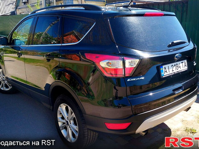 Черный Форд Эскейп, объемом двигателя 1.5 л и пробегом 122 тыс. км за 12350 $, фото 3 на Automoto.ua
