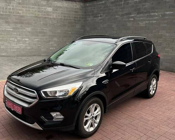 Чорний Форд Ескейп, об'ємом двигуна 1.5 л та пробігом 165 тис. км за 13100 $, фото 6 на Automoto.ua