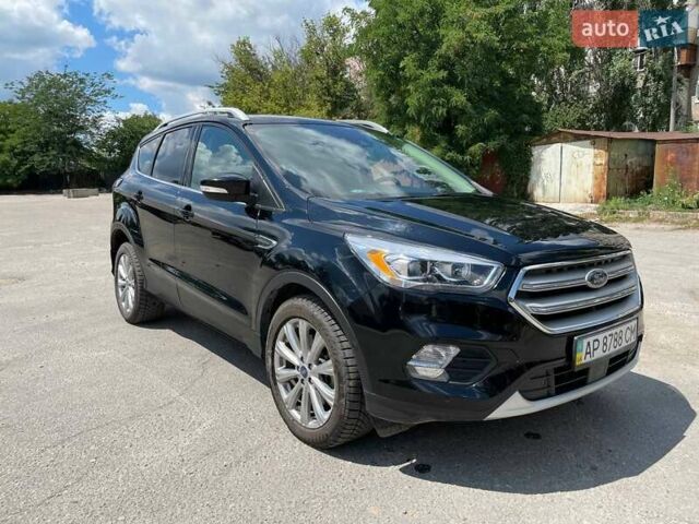 Форд Эскейп 2018 в Запорожье на Automoto.ua Черный Форд Эскейп, объемом двигателя 2 л и пробегом 32 тыс. км за 19000 $, фото 2 на Automoto.ua