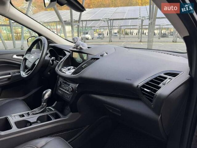 Форд Ескейп 2018 у Львові на Automoto.ua Чорний Форд Ескейп, об'ємом двигуна 2 л та пробігом 127 тис. км за 15250 $, фото 19 на Automoto.ua