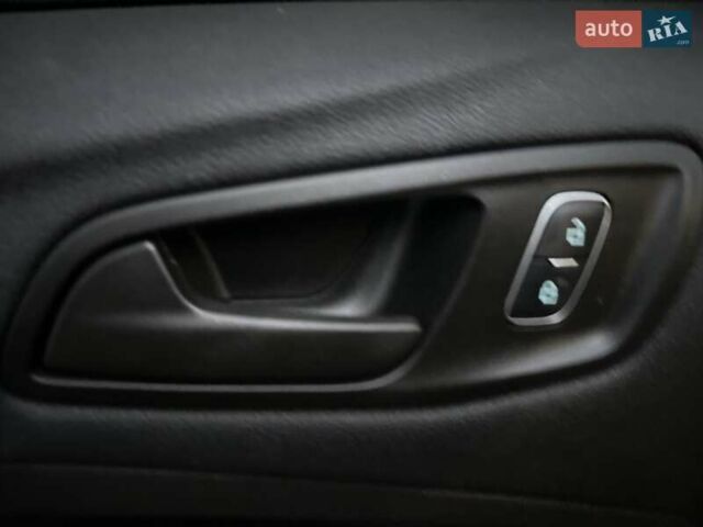 Чорний Форд Ескейп, об'ємом двигуна 2.5 л та пробігом 173 тис. км за 13200 $, фото 17 на Automoto.ua