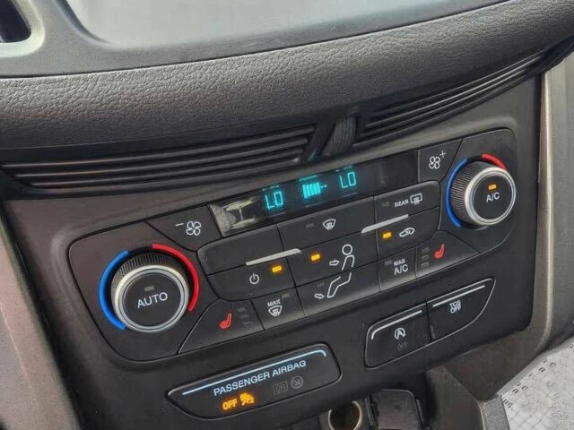 Форд Ескейп 2018 у Львові на Automoto.ua Чорний Форд Ескейп, об'ємом двигуна 1.5 л та пробігом 49 тис. км за 11000 $, фото 7 на Automoto.ua